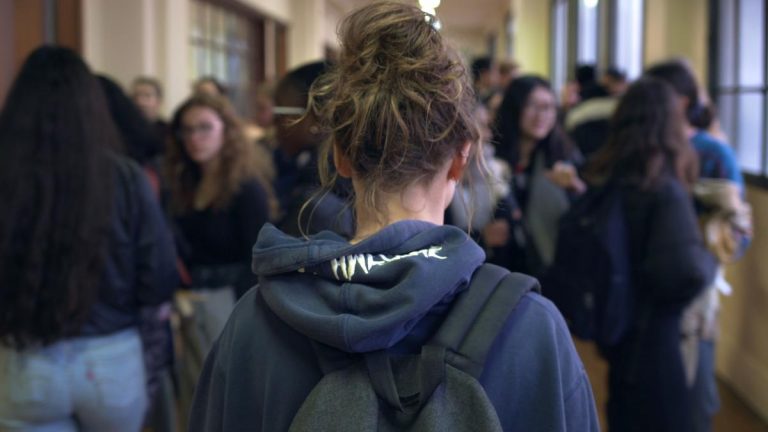 « Préliminaires », plongée dans la sexualité des ados des années 2020