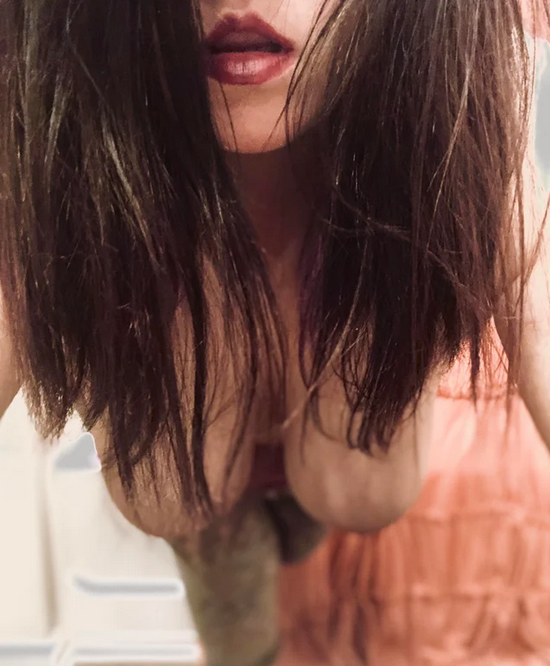 Cherche femme qui Nude